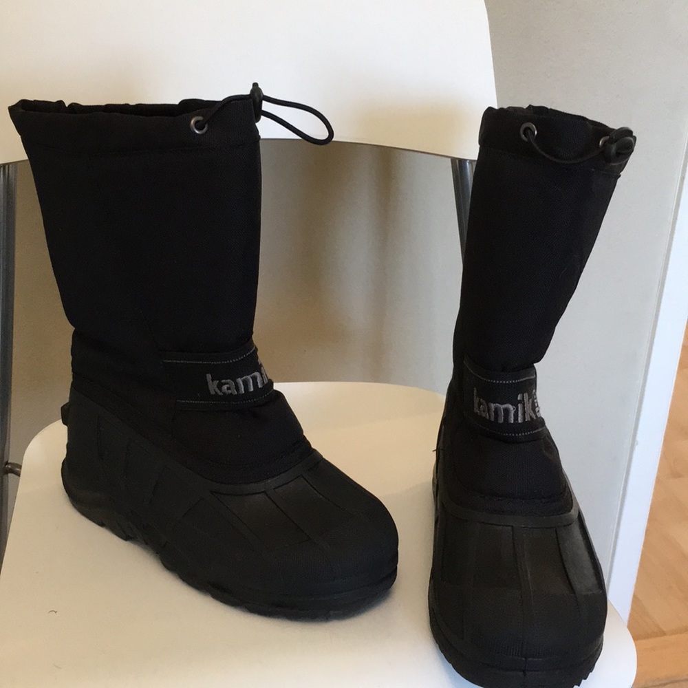 Kamik Snow Boats, Kids, boys, girl size 4
